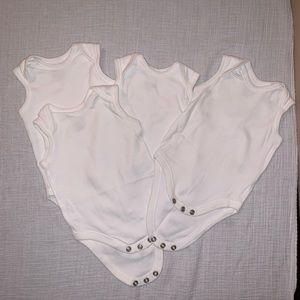 Moon and back sleeveless bodysuits